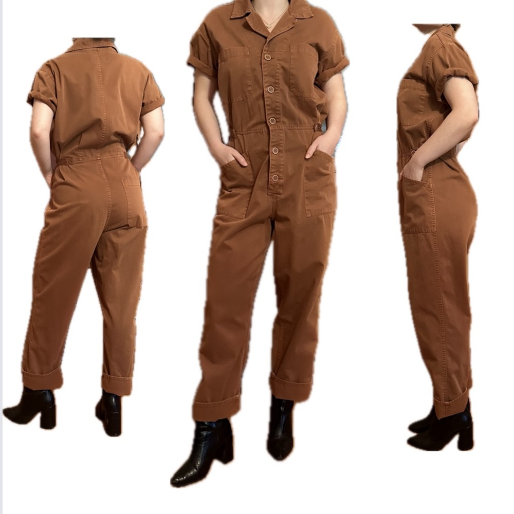 Pistola, tan jumpsuit, great condition
